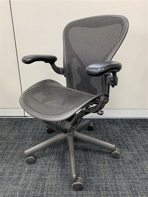 aeron chair herman miller canada.